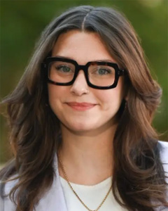 Janelle Beeler, Scientific Graphic Designer and Web Support Specialist, in the UTC Research Institute