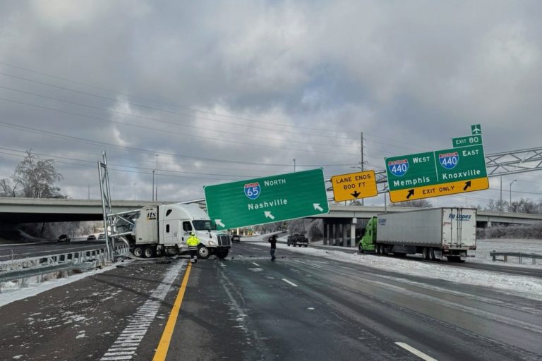 Tens of thousands remain without power across Tennessee - Fresh Take ...