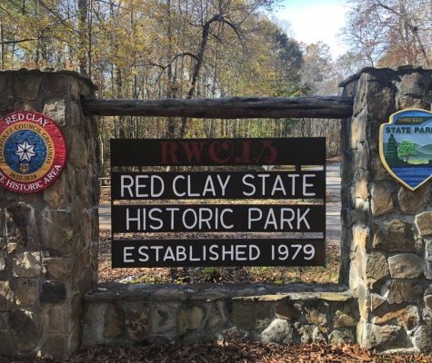 A picture of a state park sign