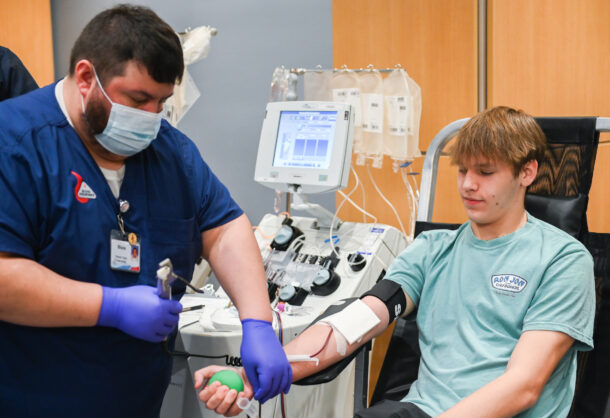Students donating blood at Bloodanooga