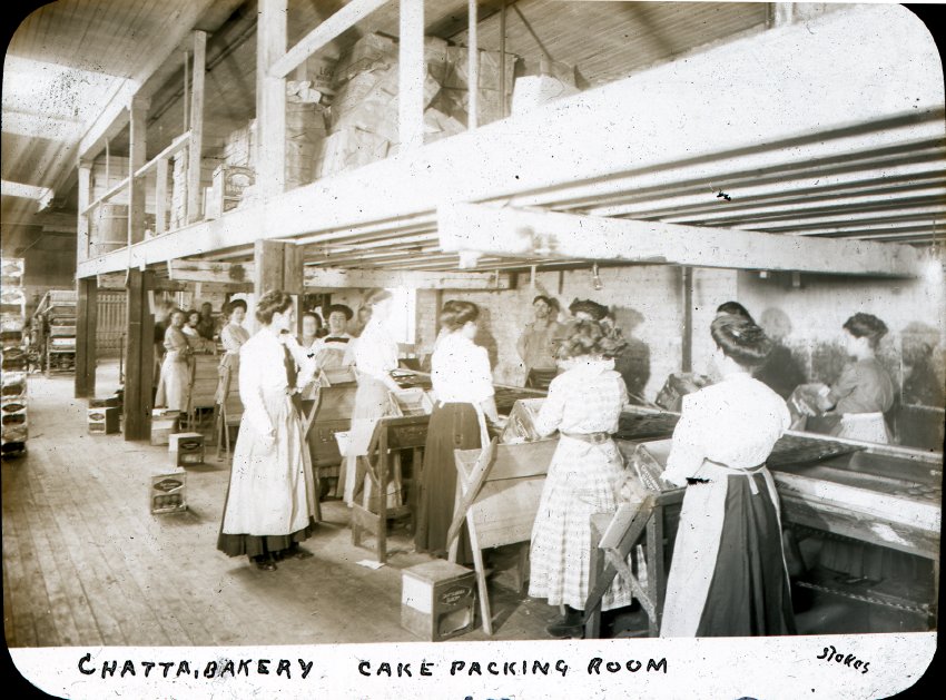 CHC-2003-021-071. Women packing cakes at the Chattanooga Bakery. Courtesy of the Chattanooga Public Library and University of Tennessee at Chattanooga Special Collections.